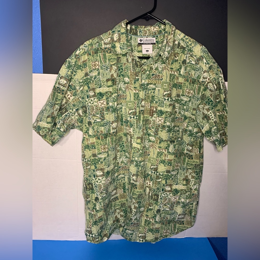 Columbia Short Sleeve Button Up Shirt